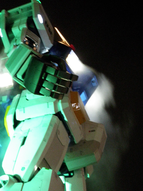 夜の…