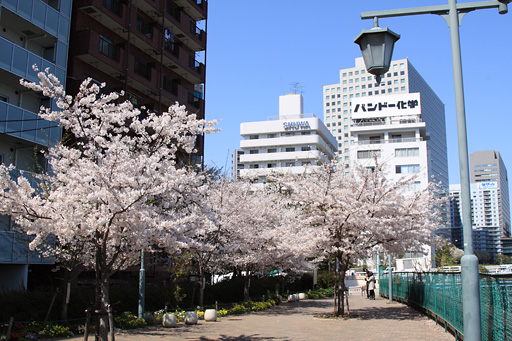 永代通りとの交差点