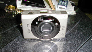 商品のAPSカメラ